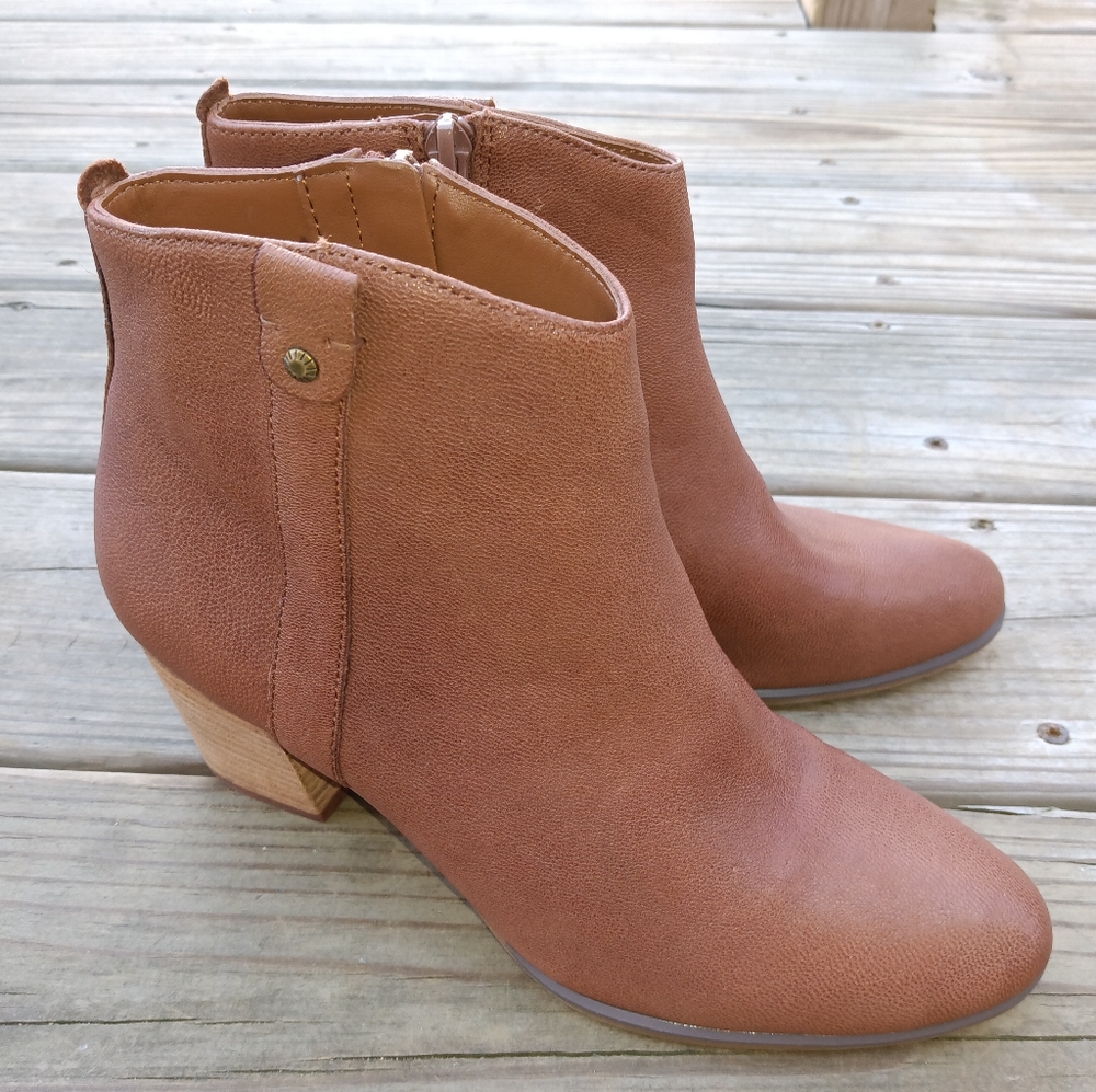 Bass Shiloh Leather Ankle Booties in Camel Brown Womens Size 7M